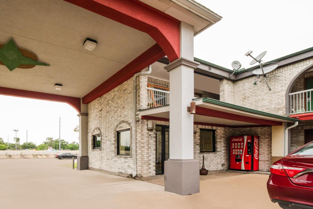 Oyo Hotel Houston I-69 & I-610 Exterior foto